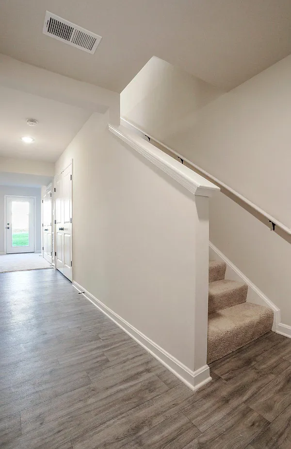3 bed, 1680 sqft, $1,910 — Photo 3