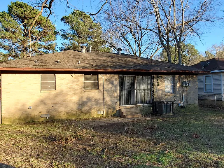 3208 Whitfield St — Photo 14
