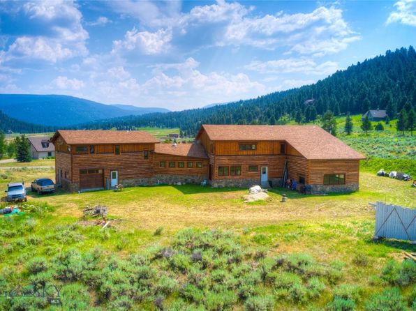 135 Twin Antler Dr, Gallatin Gateway, MT 59730