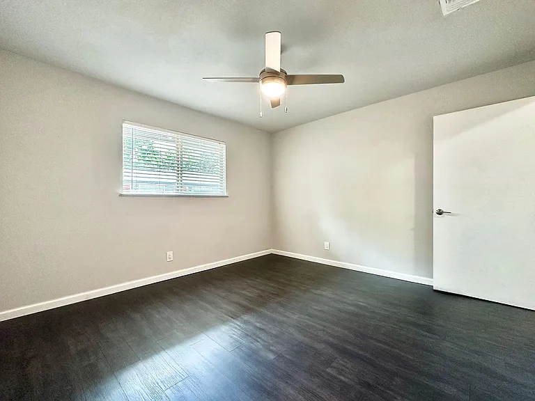 Zilker Place — Photo 21
