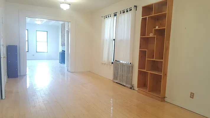 Rented by Urban Realty NYC | media 29