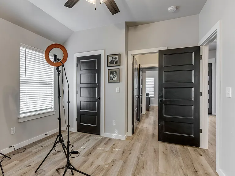 7404 NW 159th Ter — Photo 45