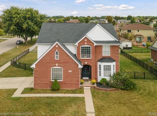 22485 Brantingham Rd, Macomb, MI 48044