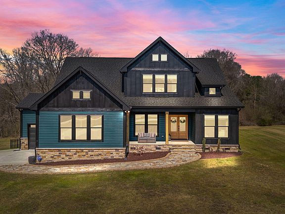 5th image of 742 Lake Magnolia Way