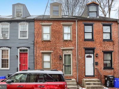 924 Grand St, Harrisburg, PA, 17102