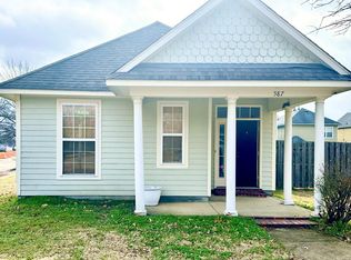 587 Greenlaw Pl, Memphis, TN 38105