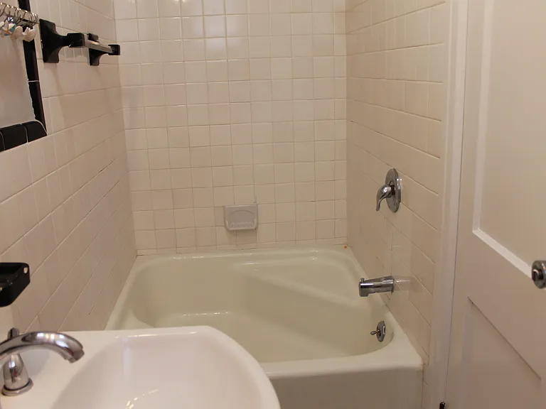 88A W Hanover Ave #A — Photo 14