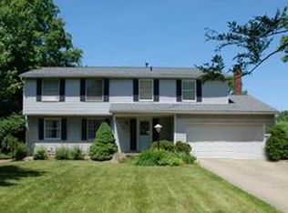 2491 Sourek Rd, Akron, OH 44333