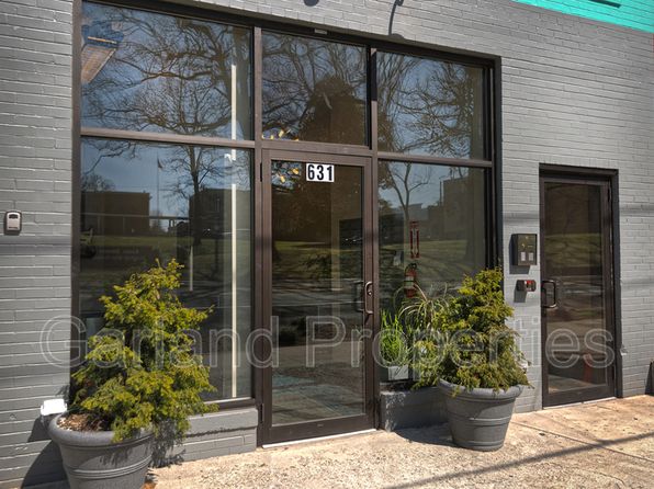 631 Campbell Ave SW #205