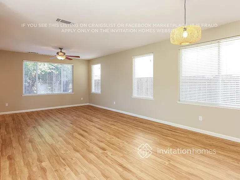 118 Palermo Way — Photo 4
