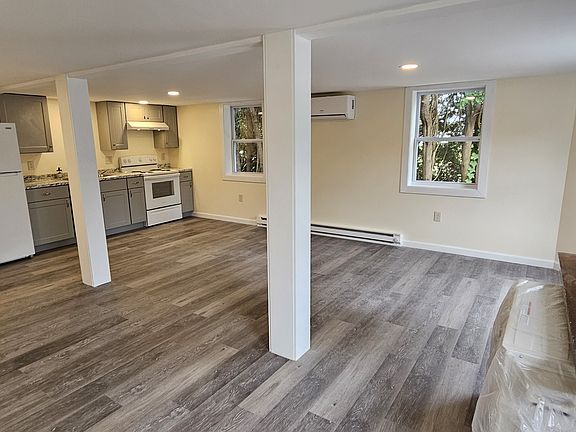 3rd image of 13 Pleasant St #1