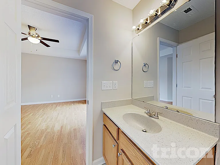 107 Everett Park Dr — Photo 10