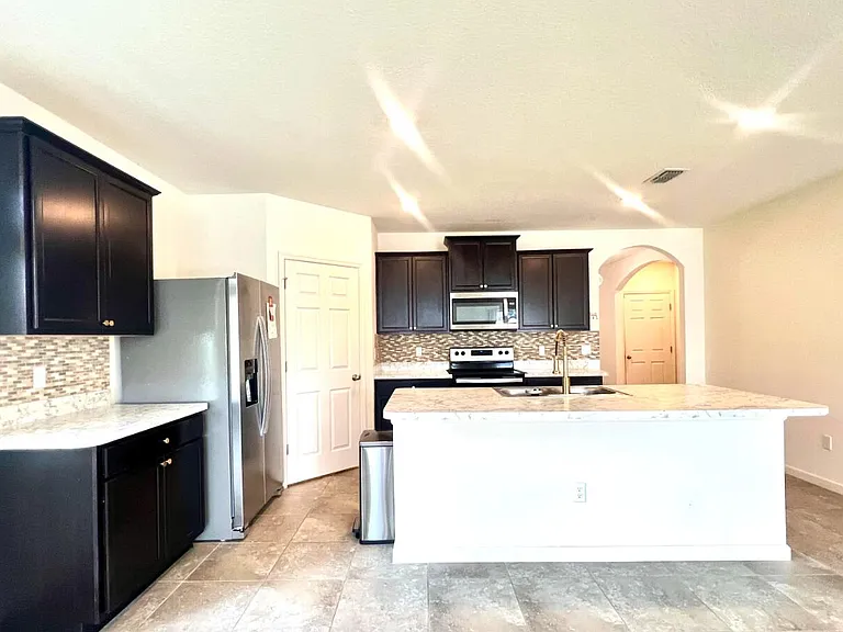 341 SW Ridgecrest Dr — Photo 5