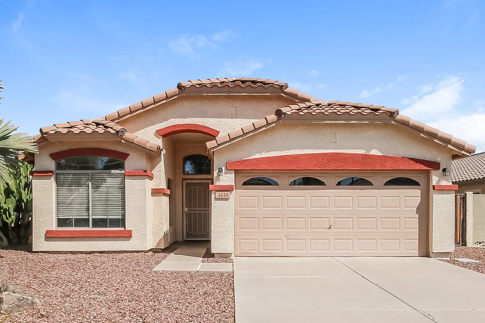 3 bed, 2.0 bath, 1544 sqft, $2,300 — Photo 1