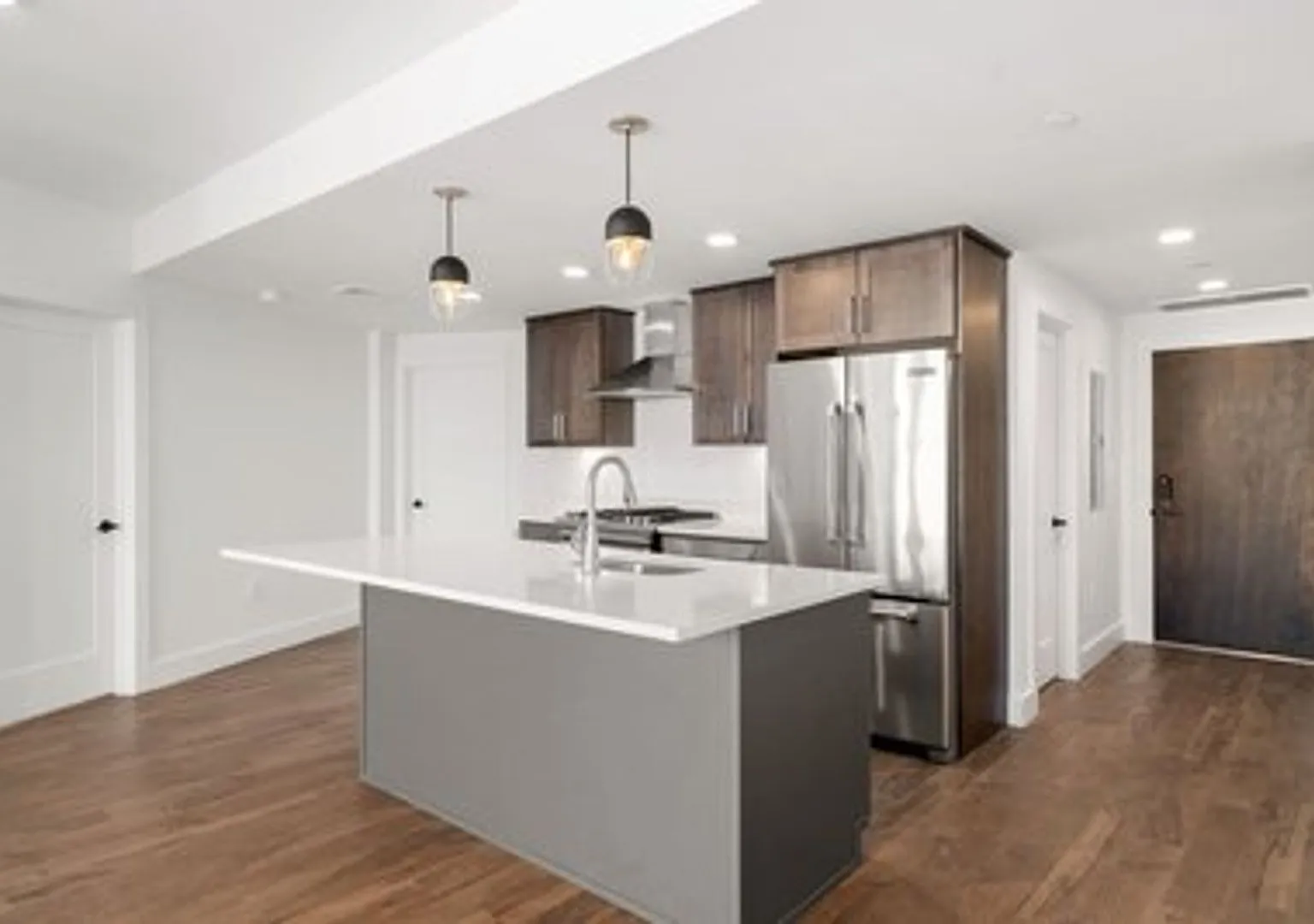 Stunning, Renovated 3 Bed/2 Bath! Right In Boston Landing — Photo 4