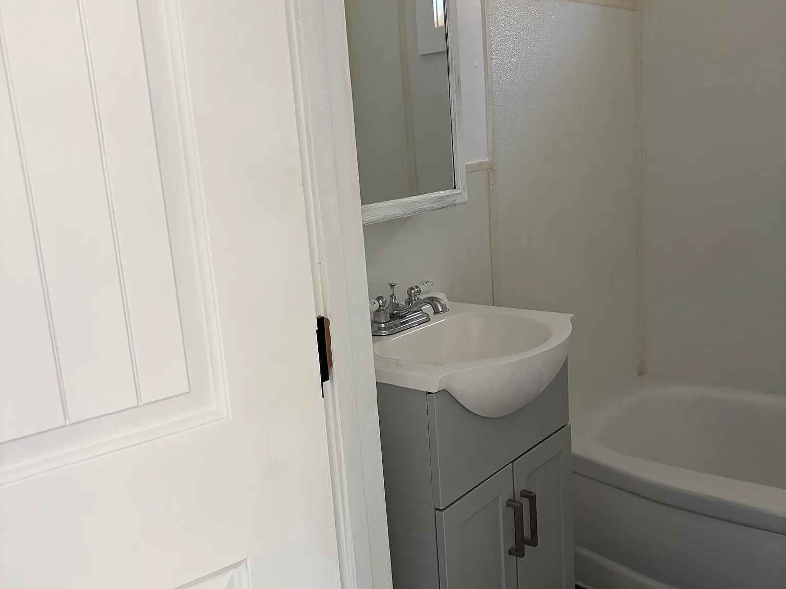 1 bed, 750 sqft, $1,250 — Photo 3