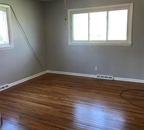 5th image of 24900 Picone Ln
