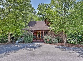 1910 Pittman Center Rd, Sevierville, TN 37876