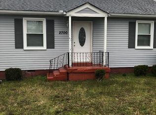 2700 Deerfield Dr, Nashville, TN 37208