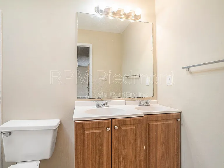5467 Park Pl S — Photo 18