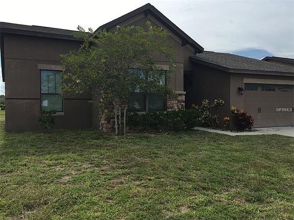 2nd image of 4725 Blackthorn Cir