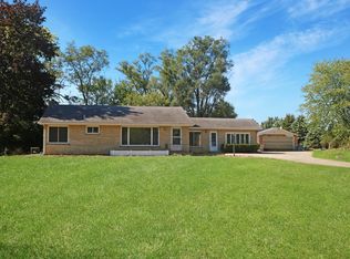 34874 N Cemetery Rd, Gurnee, IL 60031