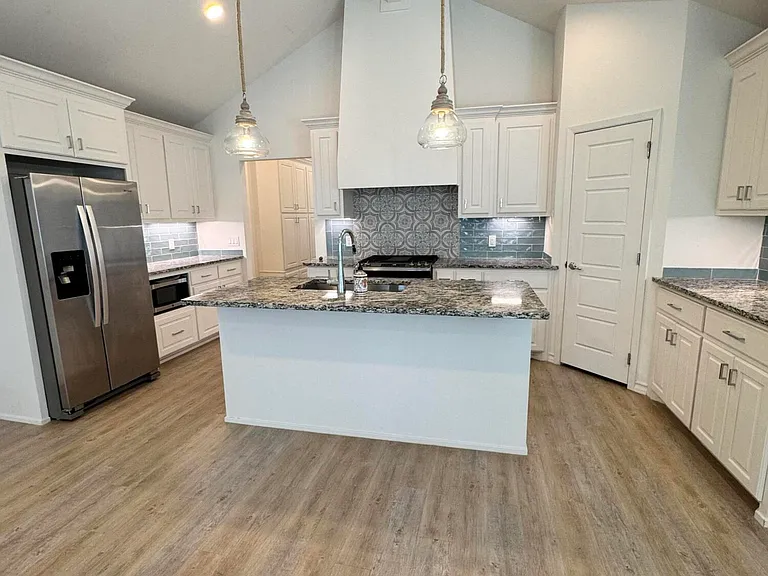 12707 Joliet Ave — Photo 6