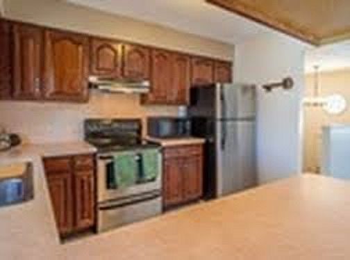 2nd image of 13790 Benton Rd