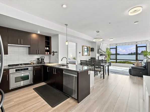 14200 Riverport Way #202, Richmond, BC V6W 1M4