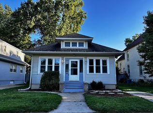 321 Morgan St, Elgin, IL 60123