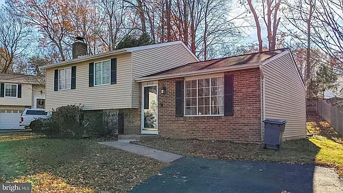 8465 Yellow Leaf Ct Photo 1
