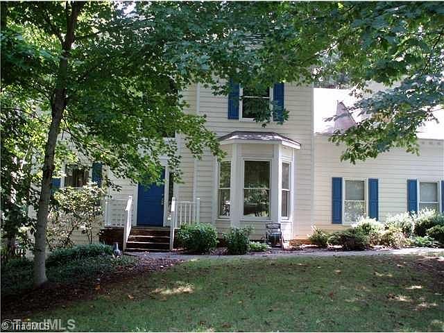 1st image of 2319 Regents Park Ln