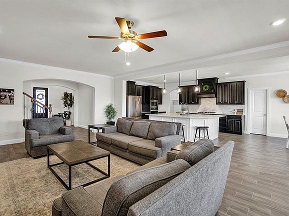 3rd image of 4202 Stableglen Dr
