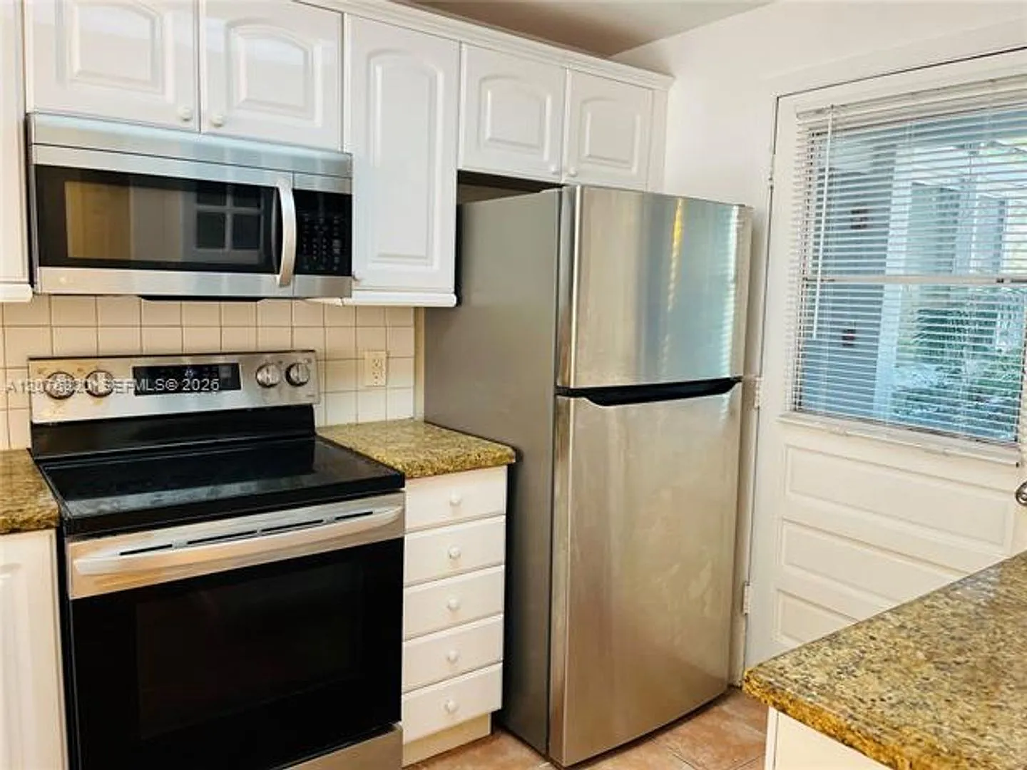 251 Galen Dr cu-101E, Key Biscayne, FL 33149 — Photo 1