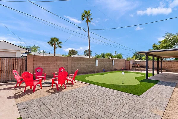 817 W Romo Jones St — Photo 1