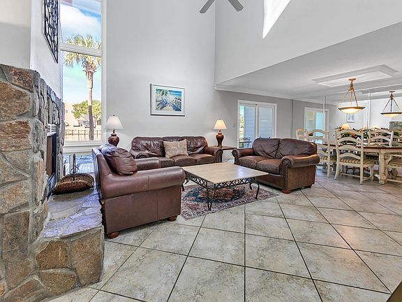 3rd image of 900 Gulf Shore Dr #3