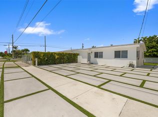 8761 SW 34th St, Miami, FL 33165