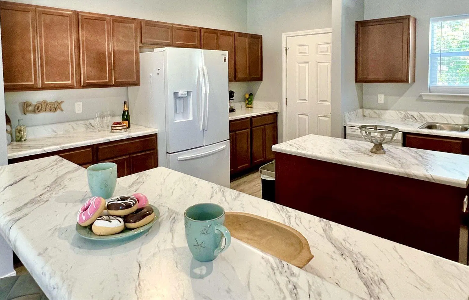 210 Angelfish Ave — Photo 4