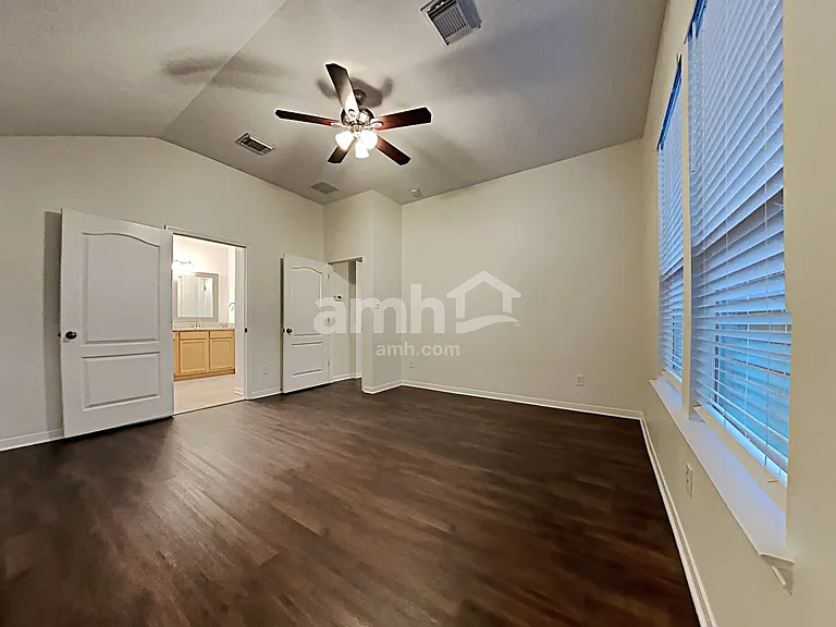 30114 Saw Oaks Dr — Photo 10