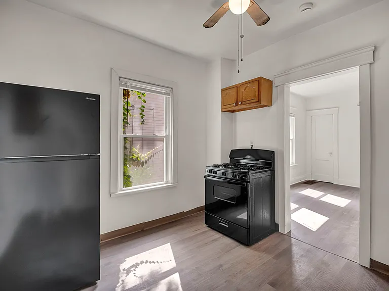 10515 Greenlawn Ave #1 — Photo 10