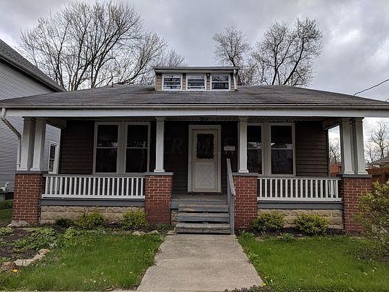 3rd image of 1332 Lancaster Ave