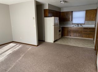 204 E 2nd St #8, White, SD 57276