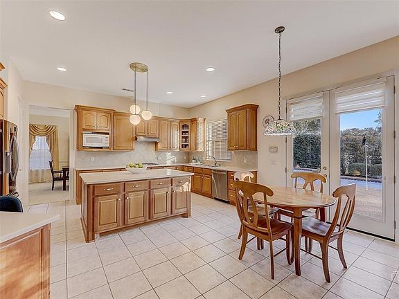 2nd image of 408 Indian Paintbrush Way