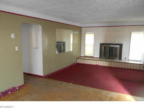 5th image of 13113 Lorenzo Ave
