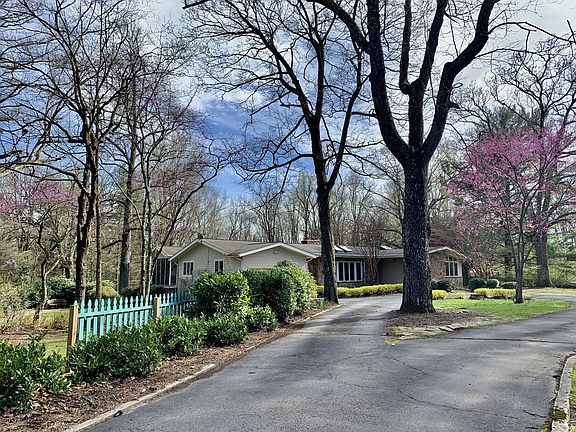 2nd image of 195 Tennessee Ave
