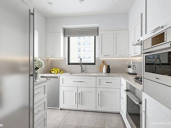 5th image of 190 E 72nd St APT 6D