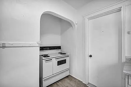 3338 E 119th St — Photo 10