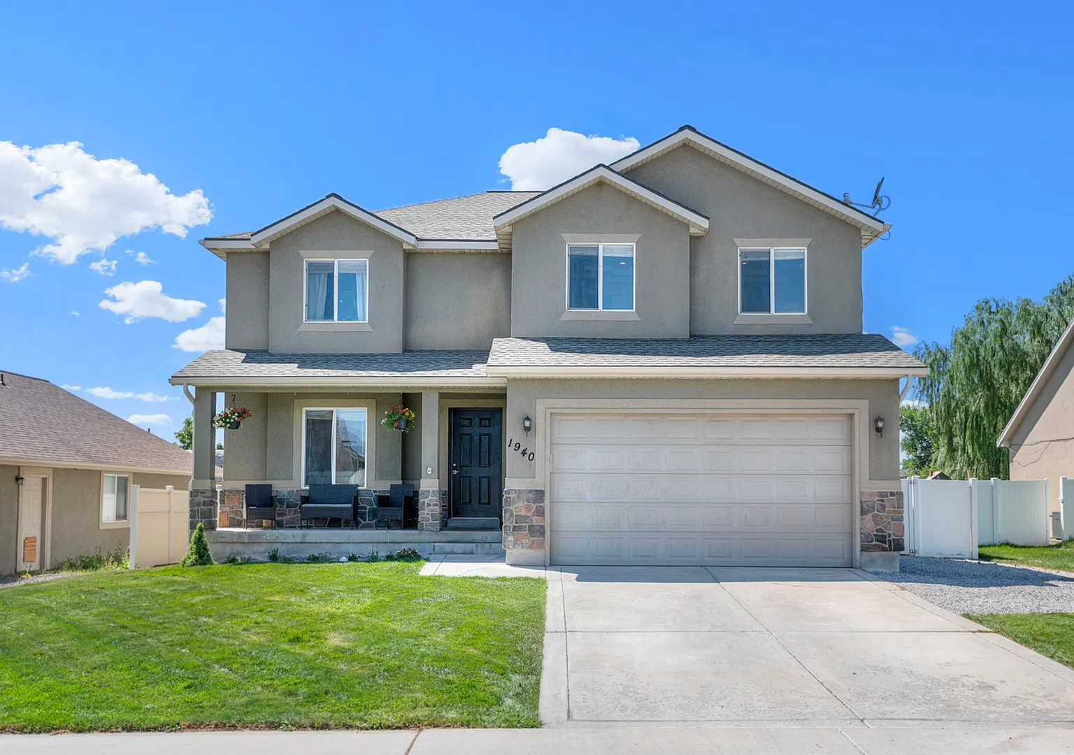 Beautiful 5-Bedroom Home in Lehi — Photo 1