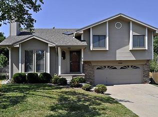 13414 Lillian St, Omaha, NE 68138