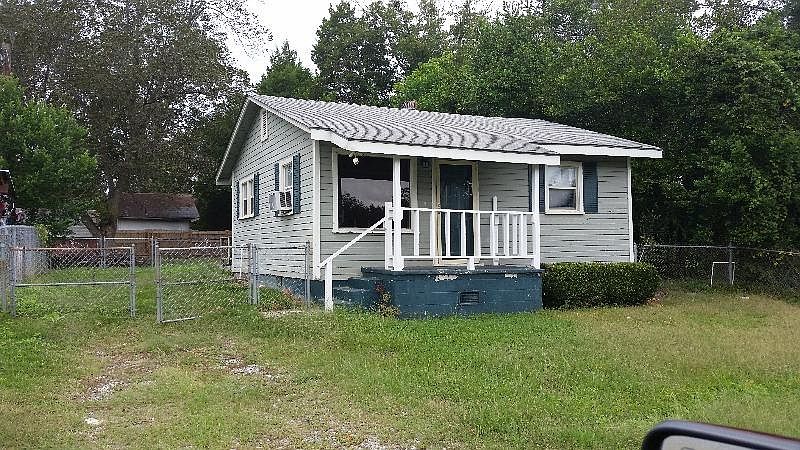 2nd image of 2207 43rd Ave